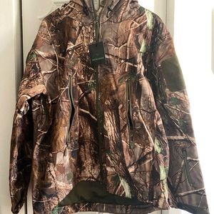 BNWT men’s camouflage soft shell jacket windbreaker XL
